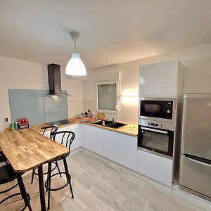  Séjour chez l'habitant Privee Dans Happy Maison Calme